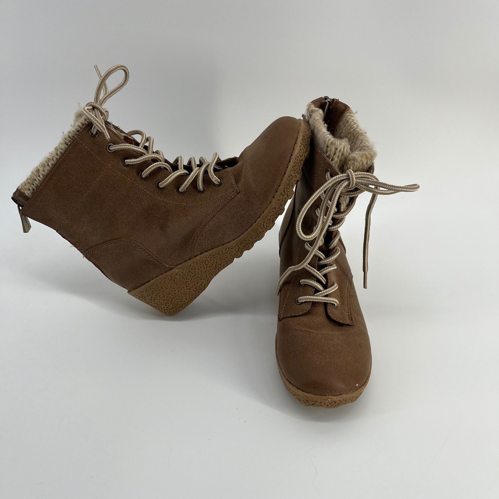 Bare Traps‎ Kids Brown Faux Suede Lace Up Fur Lined Wedge Boots Size 2